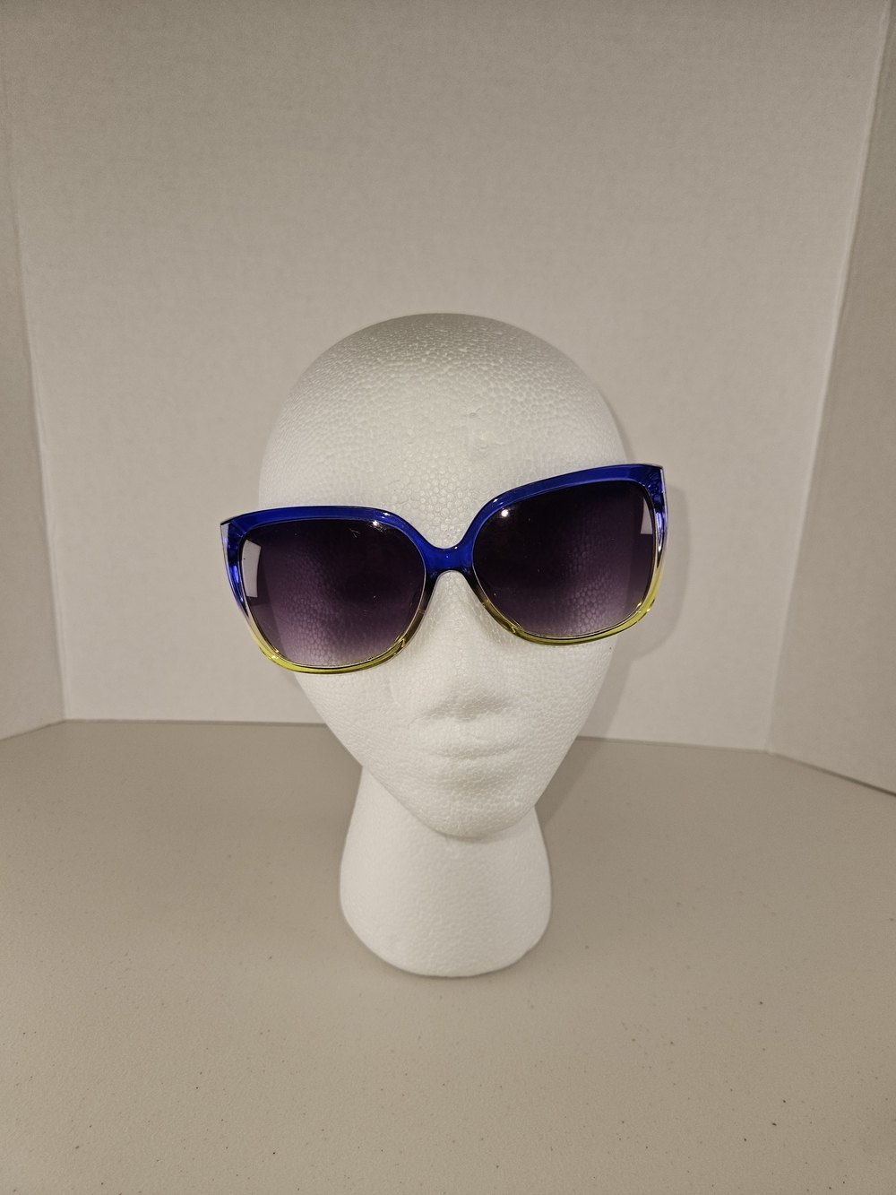 Lucky Brand Designer Sunglasses D906 in Blue-Green with Grey Lens